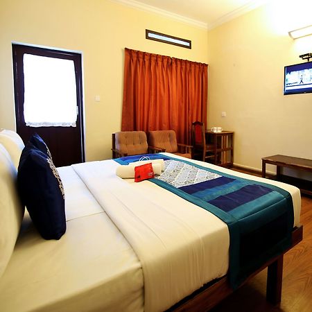 Oyo 2887 Hotel Sn International Kumily Exterior photo