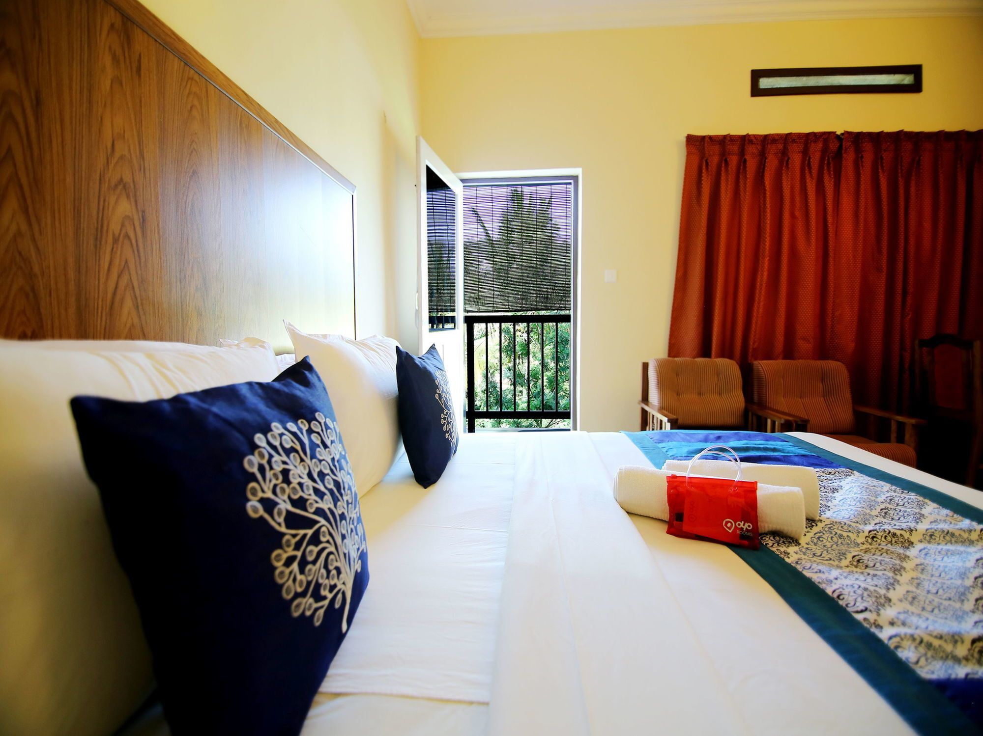 Oyo 2887 Hotel Sn International Kumily Exterior photo